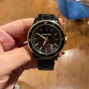 michael kors black & gold watch